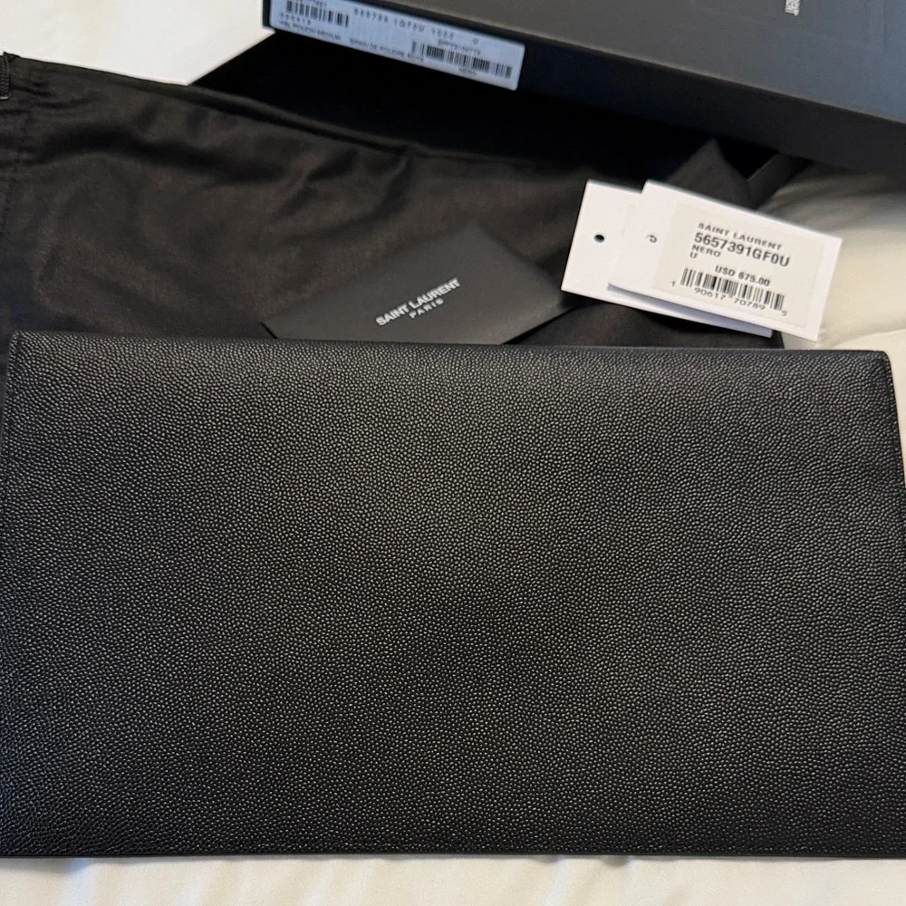 Saint Laurent Elegant Black Envelope Clutch YSL BLACK - Picture 5 of 11